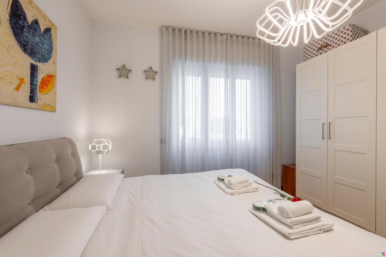 Bnbutler - Stromboli, 22 - Ampio, Luminoso Ed Elegante Milano Ngoại thất bức ảnh